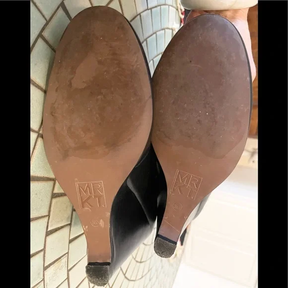 Incredible MRKT (Market) strappy wedges! - Picture 6 of 16